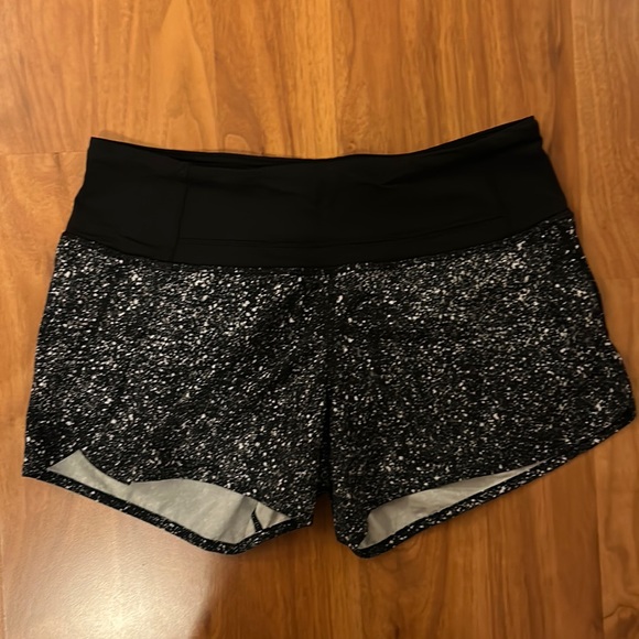 Lululemon shorts - Picture 1 of 5